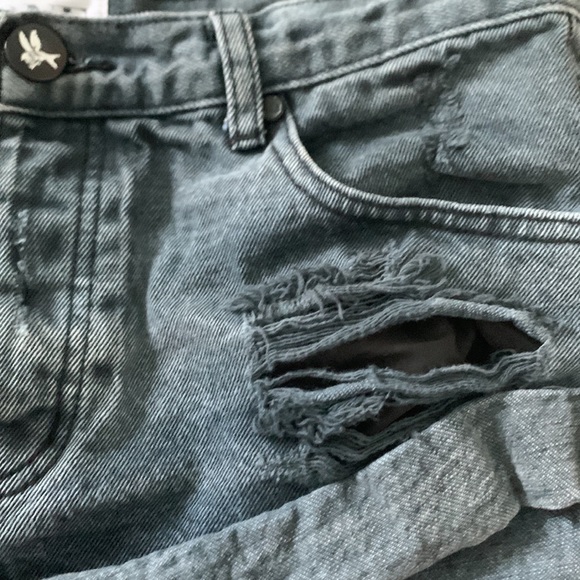 One Teaspoon Faded Black Bandit Shorts - Picture 5 of 5